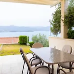 Pontem Hébergement de vacances Komarna