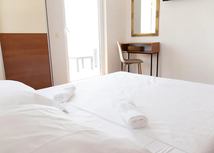 Pontem Nyaraló Komarna